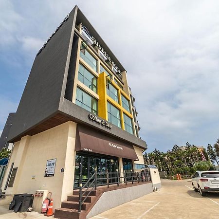 Sunrise Hotel Jungmun Branch Согвіпо Екстер'єр фото
